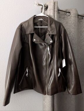 Time And Tru 2X 20w-22w Brown Faux Leather Zip Up Moto Jacket With Pockets